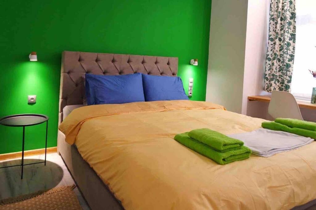 Casa Verde Di Giorgio 10 Mins Walk From Piraeus Port Luaran gambar