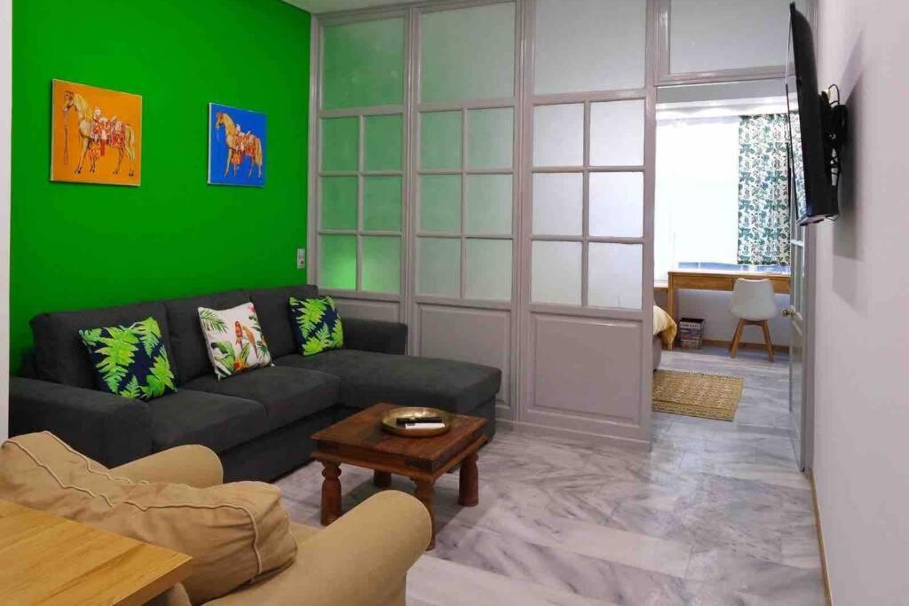 Casa Verde Di Giorgio 10 Mins Walk From Piraeus Port Luaran gambar